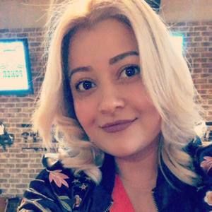 Meet your Posher, Andrea